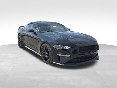 Used 2020 Ford Mustang GT Premium w/ GT Performance Package RWD image 3