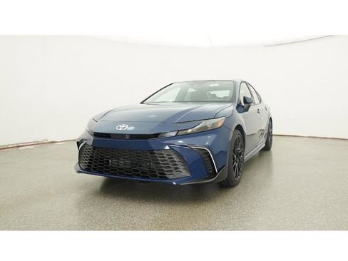 New 2026 Toyota Camry SE FWD image 34