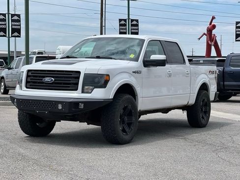 Used 2014 Ford F150 FX4 w/ Equipment Group 402A Luxury AWD/4WD image 3