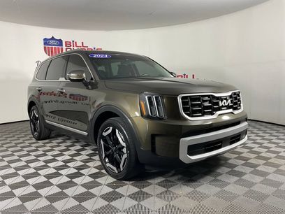 Used 2024 Kia Telluride S w/ S Sunroof Package