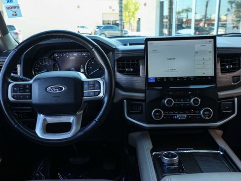 Used 2024 Ford Expedition Max Limited image 22