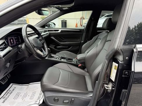 Used 2023 Volkswagen Arteon SE FWD image 18