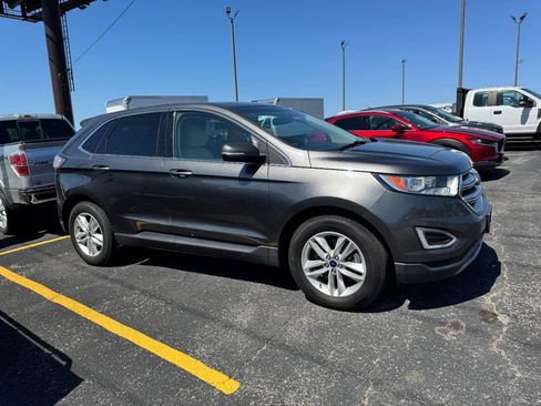 Used 2016 Ford Edge SEL w/ Equipment Group 201A AWD/4WD image 2