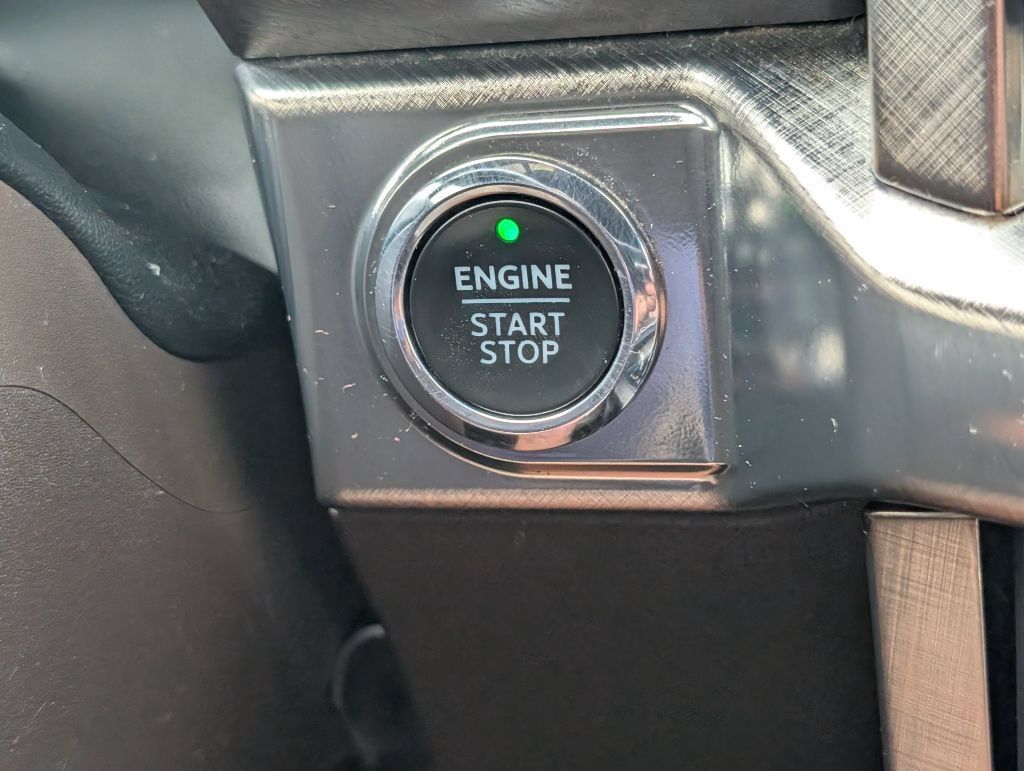 Used 2022 Ford F150 King Ranch w/ Equipment Group 601A High AWD/4WD image 17