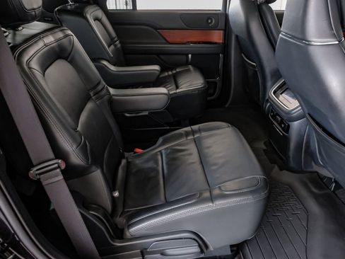 Used 2024 Lincoln Navigator Reserve image 35