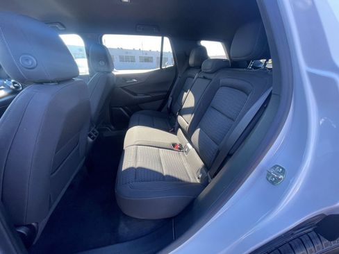 Used 2025 Chevrolet Equinox LT image 25