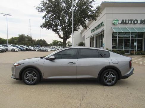 Used 2025 Kia K4 LXS image 10