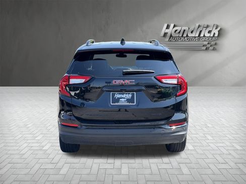 Used 2024 GMC Terrain SLT w/ Elevation Edition AWD/4WD image 9