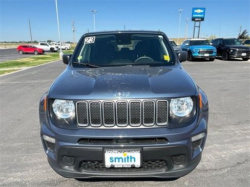 Used 2023 Jeep Renegade Latitude image 50