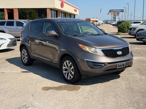 Used 2015 Kia Sportage LX FWD image 1