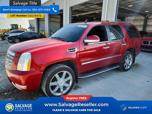 Used 2014 Cadillac Escalade Luxury AWD/4WD image 1