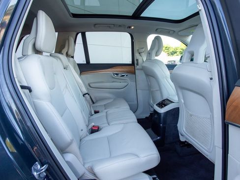 Used 2021 Volvo XC90 T8 Inscription Expression w/ Protection Package Premier AWD/4WD image 22
