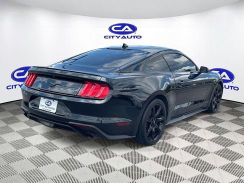 Used 2020 Ford Mustang Coupe w/ Black Accent Package RWD image 4
