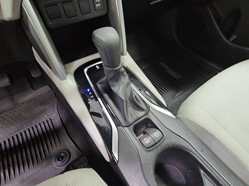 Used 2022 Toyota Corolla Cross L FWD image 20
