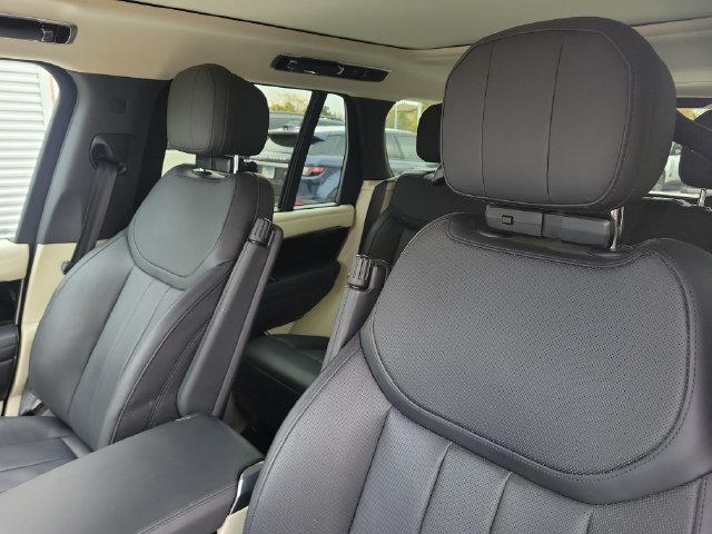 Used 2023 Land Rover Range Rover SE AWD/4WD image 17