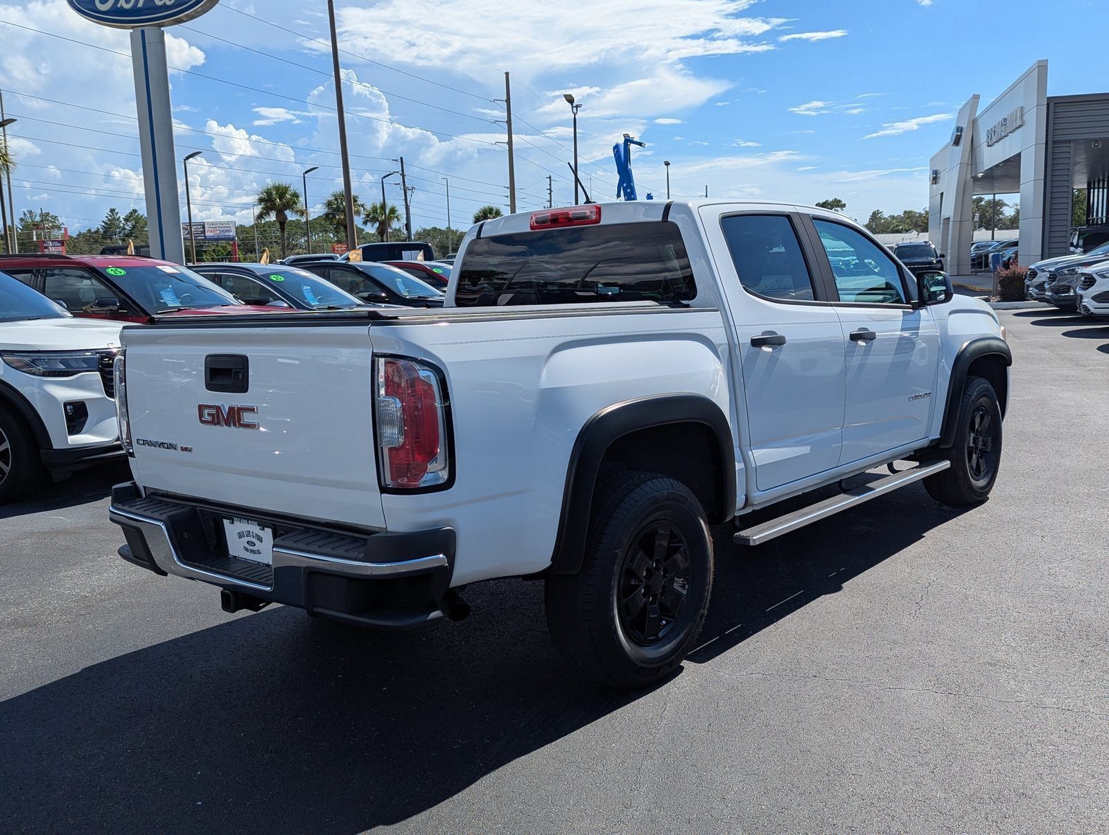 Used 2020 GMC Canyon 2WD Crew Cab w/ Convenience Package image 9