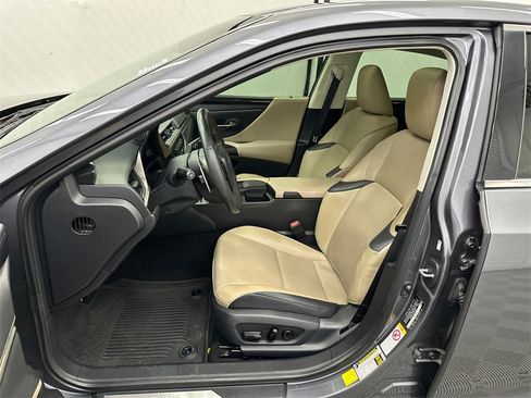 Used 2019 Lexus ES 350 image 9