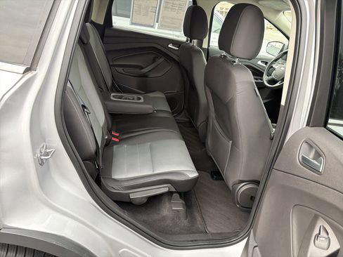 Used 2016 Ford Escape SE image 49