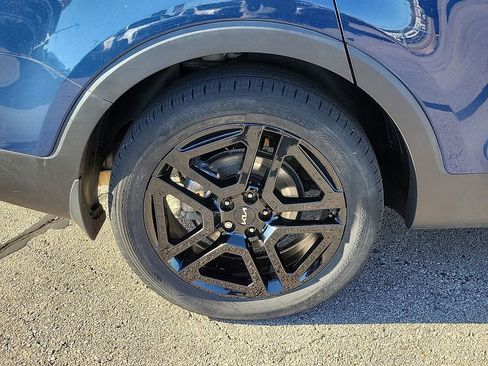 Used 2024 Kia Telluride EX X-Line image 7