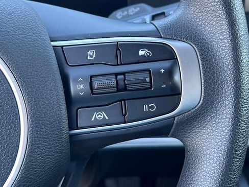 Used 2024 Kia Sportage LX AWD/4WD image 28