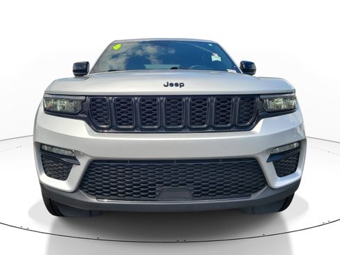 Used 2024 Jeep Grand Cherokee Limited w/ Black Appearance Package RWD image 2