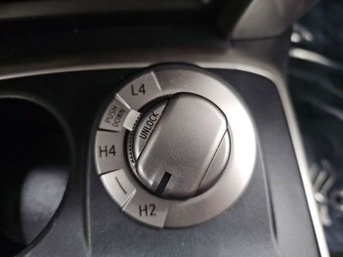 Used 2014 Toyota 4Runner SR5 image 24