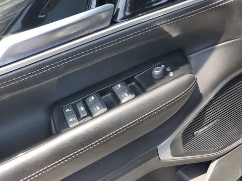 Used 2022 Jeep Wagoneer Series II AWD/4WD image 21