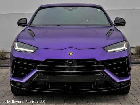 Used 2024 Lamborghini Urus S image 2
