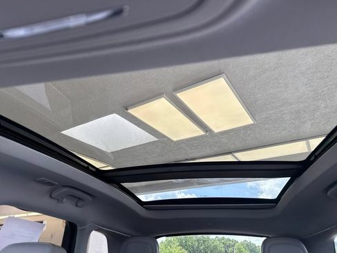 Certified 2021 Lincoln Corsair AWD w/ Premium Package image 25