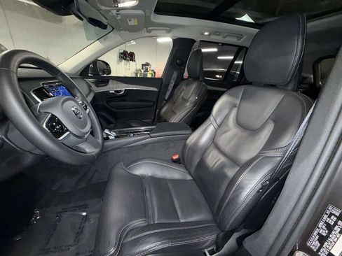 Used 2024 Volvo XC90 T8 Ultimate AWD/4WD image 2