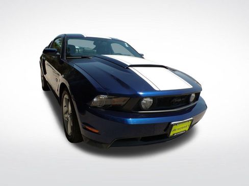 Used 2010 Ford Mustang GT RWD image 9