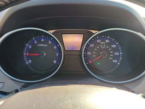 Used 2012 Hyundai Tucson GLS image 25