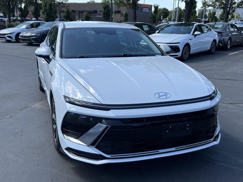 Used 2024 Hyundai Sonata SEL FWD image 4