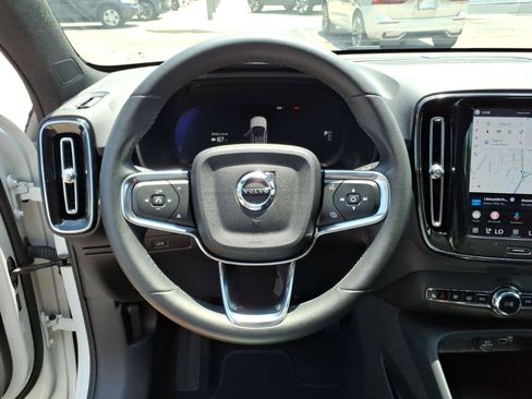 Certified 2023 Volvo C40 P8 Recharge Ultimate AWD/4WD image 22
