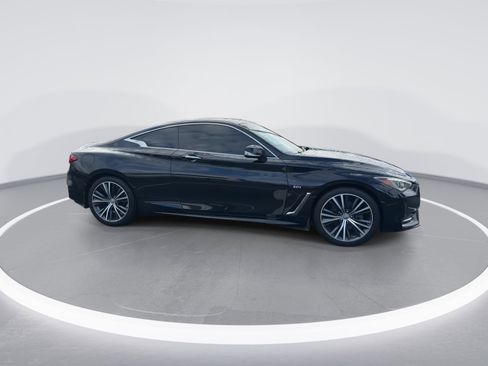 Used 2017 INFINITI Q60 2.0t w/ Premium Plus Package 2.0T image 10