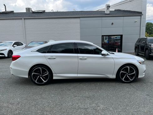 Used 2020 Honda Accord Sport image 3