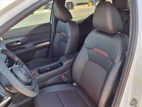 New 2026 Nissan Kicks SR FWD image 12
