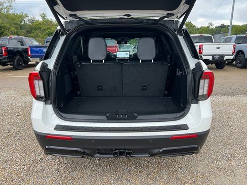 Used 2025 Ford Explorer ST-Line w/ Premium Package AWD/4WD image 18