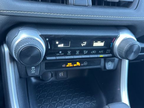 Used 2024 Toyota RAV4 LE image 28