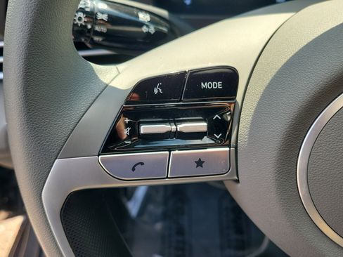 Certified 2025 Hyundai Elantra SE w/ Cargo Package image 24