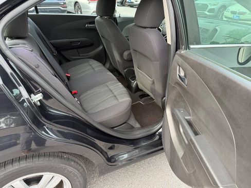Used 2015 Chevrolet Sonic LT FWD image 11