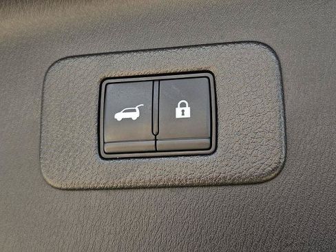 Certified 2023 Nissan Armada Platinum w/ Captain's Chairs Package RWD image 22