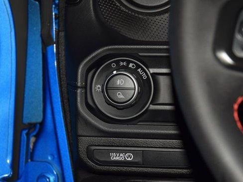 Used 2024 Jeep Gladiator Rubicon w/ Convenience Group image 29