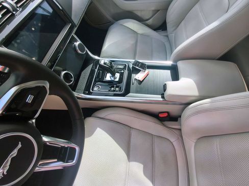 Used 2020 Jaguar XE S AWD/4WD image 26