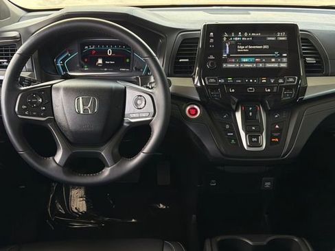 Certified 2024 Honda Odyssey EX-L image 18