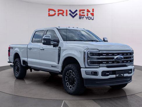 Used 2024 Ford F250 Platinum w/ FX4 Off-Road Package AWD/4WD image 8