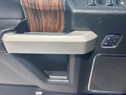 Used 2018 Ford F150 Lariat AWD/4WD image 16