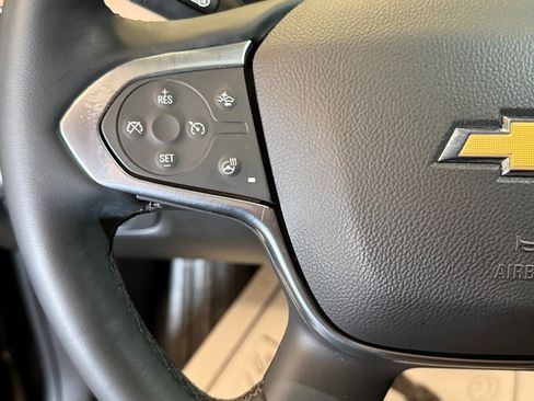 Used 2023 Chevrolet Traverse Premier image 10