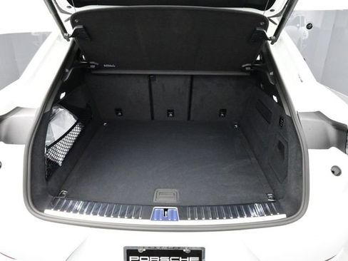 New 2025 Porsche Cayenne GTS image 16