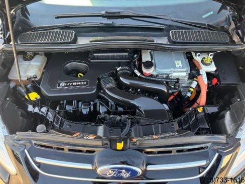 Used 2017 Ford C-MAX SE w/ Cold Weather Package image 9